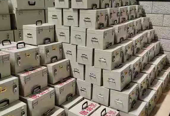 通山不同材质的雷管箱/炸药箱有什么区别?