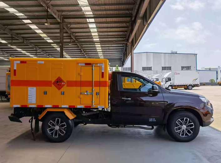 通山凯龙矿山设备爆破器材运输车安全性如何？