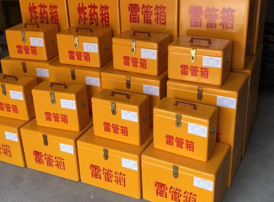 通山玻璃钢雷管箱的使用寿命一般是多少？